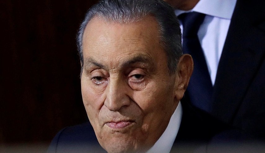 أول ظهور لحسني مبارك بعد عملية جراحية
