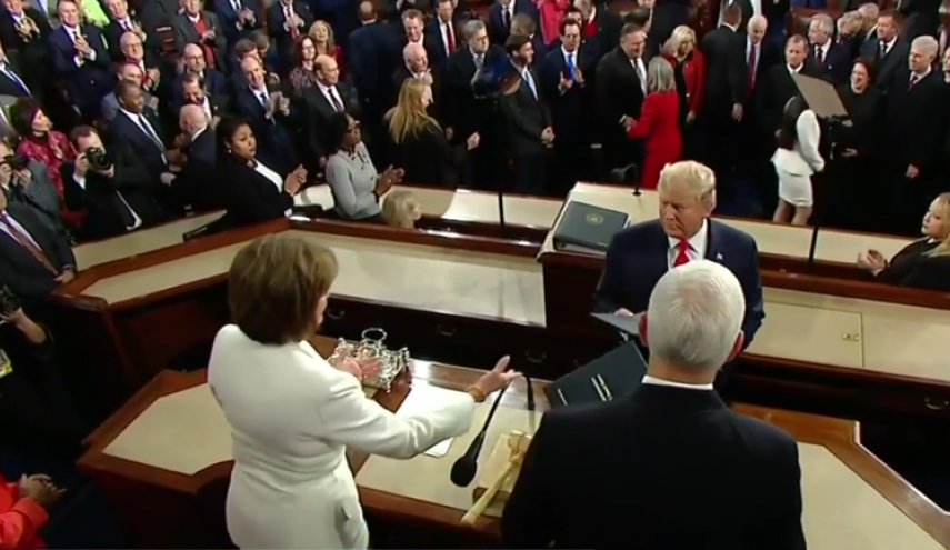 بيلوسي: ترامب قدم أكاذيب في خطاب الاتحاد