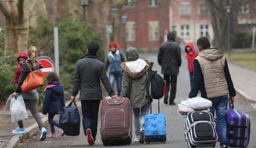 ألمانيا ترحل 22 ألف طالب لجوء الى بلادهم