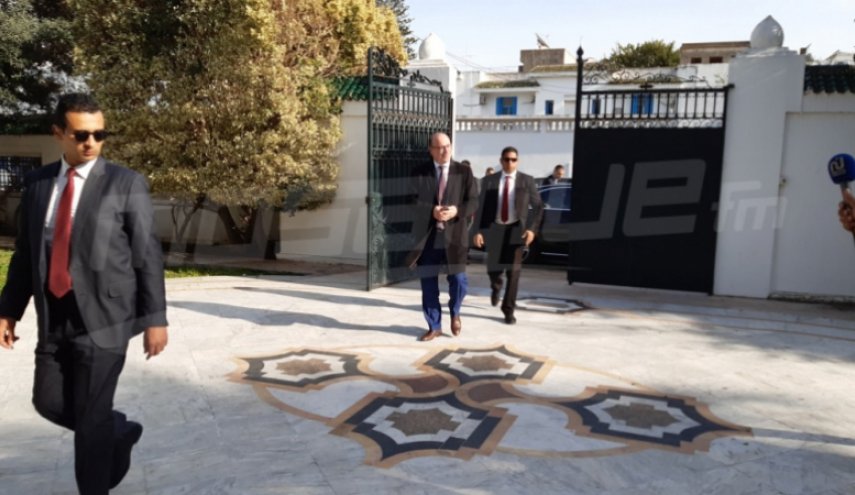 الفخفاخ يبحث مع الأحزاب تشكيل الحكومة التونسية المقبلة
