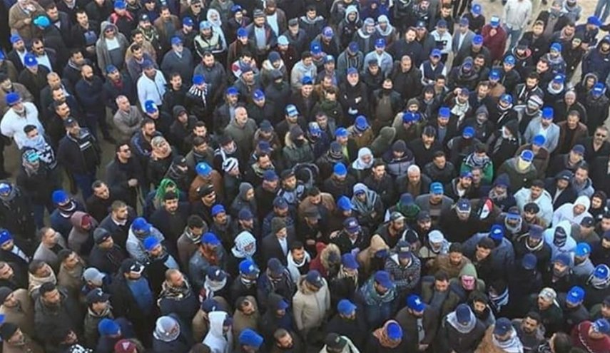 القبعات الزرق يباشرون بالانسحاب من ساحة التحرير والمطعم التركي