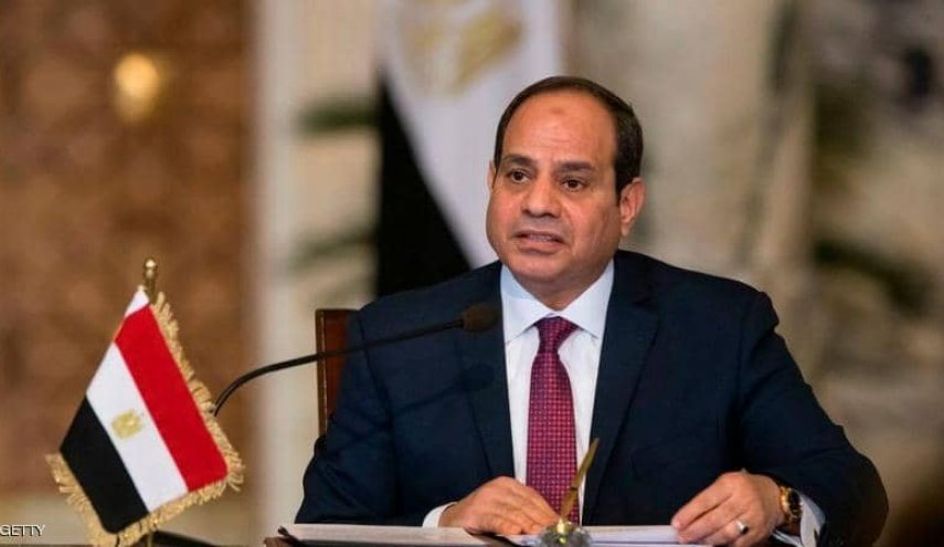 السيسي يحذر من خطر كبير بعد نقل المسلحين من سوريا إلى ليبيا