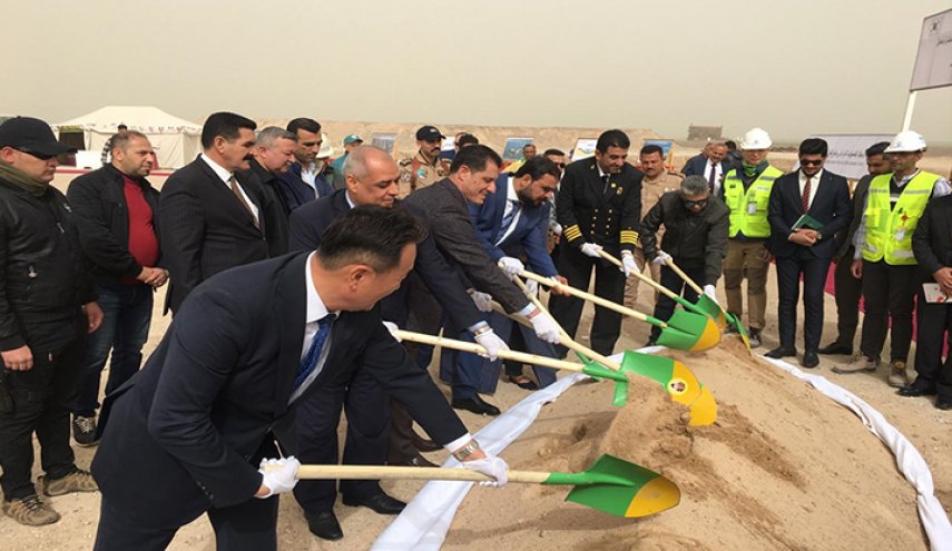 شاهد.. العراق يضع حجر الاساس لاول نفق للمركبات تحت الماء