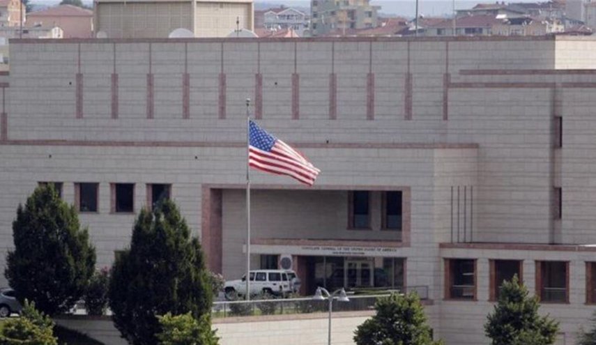 السفارة الأميركية تحذر مواطنيها من السفر الى العراق!