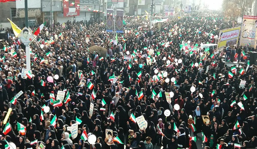 لحظة بلحظة.. المسيرات المليونية في ذكرى انتصار الثورة