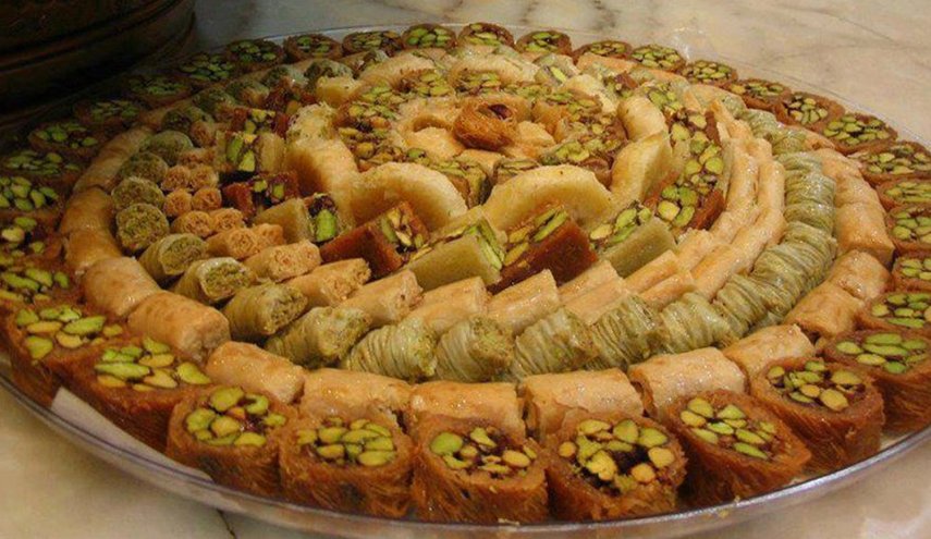 هكذا تتناول الحلويات ولا يزداد وزنك!