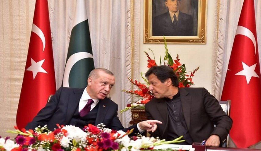 أردوغان يهدي 