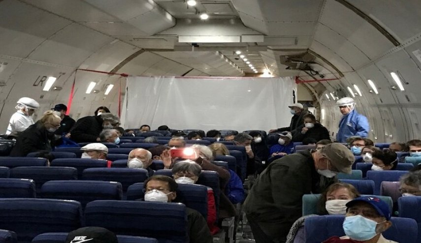 أمريكا تنقل المصابين بـ