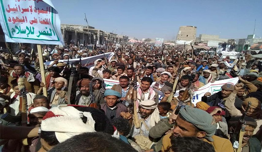 تظاهرة حاشدة لابناء الجوف تنديدا بمجزرة العدوان ومطالبة بالثأر