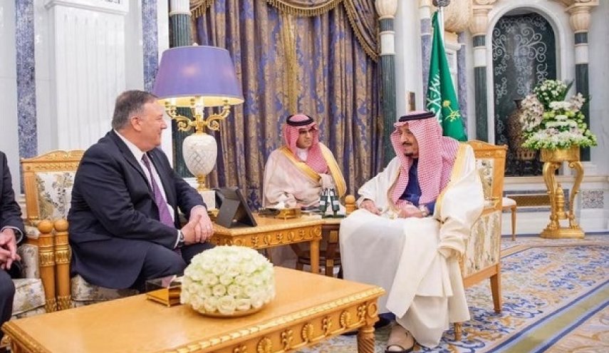 بومبيو يصل الى السعودية ويلتقي الملك سلمان 