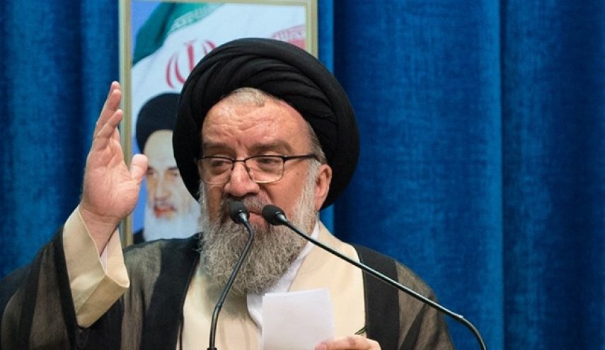 آیت‌الله خاتمی: کسانی که از کاندیداها شناخت ندارند از روی راهنمایی‌ها لیست را پر کنند
