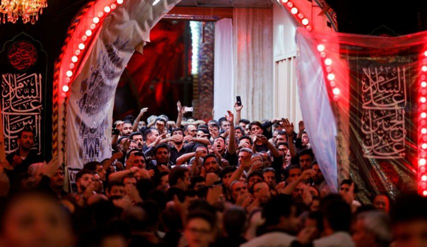 ايران تعلق الرحلات الجوية والبرية للعتبات المقدسة في العراق