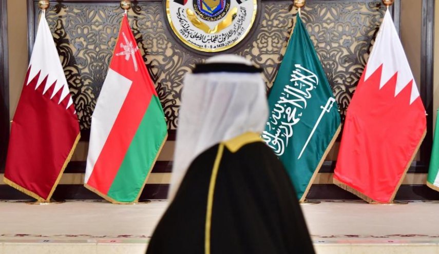 السعودية ومصر تستأنفان الخدمات البريدية مع قطر

