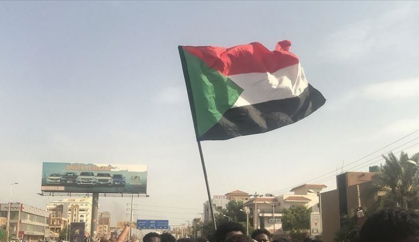 حزب الترابي يفصل أحد قياداته لزيارته فلسطين المحتلة