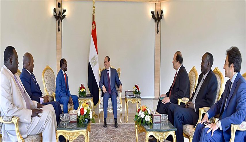 السيسي يرحب بتشكيل حكومة وحدة وطنية في السودان
