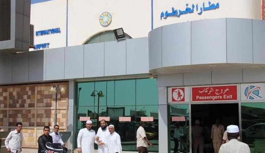 وصول 21 مواطنا سودانيا من الصين الى مطار خرطوم
