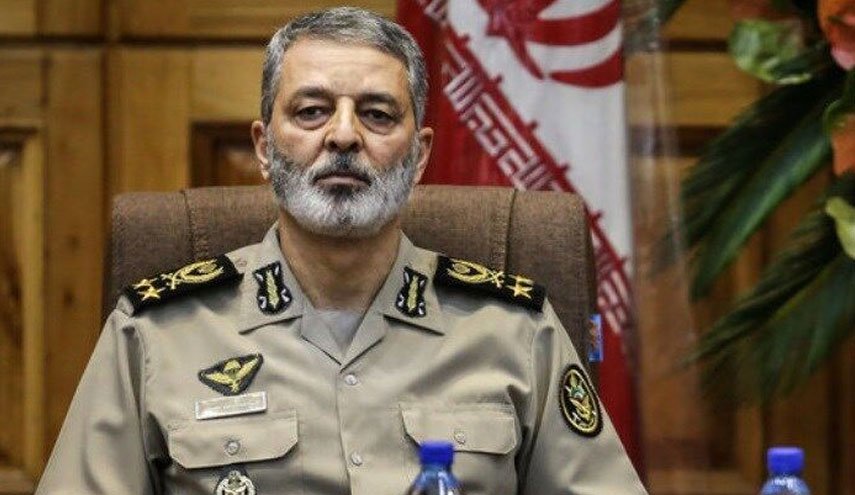 برنامه همزمان ارتش برای حفظ سلامت مردم و ارتقای توان دفاعی کشور