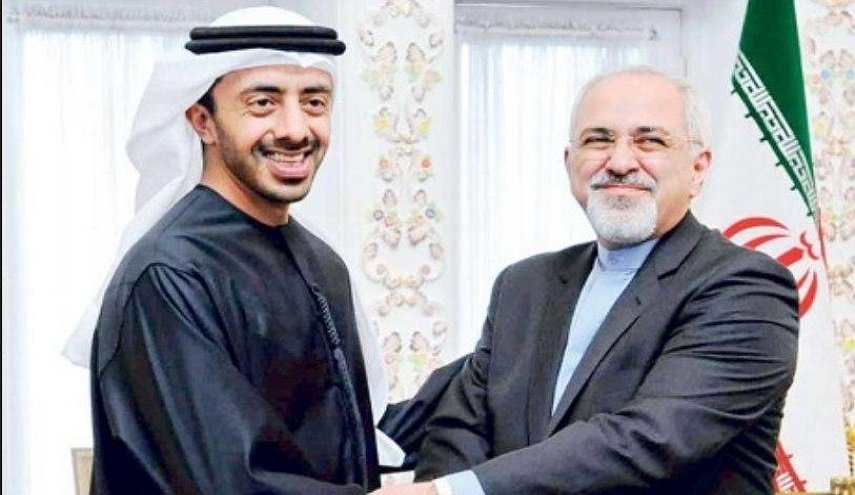 اتصال هاتفي بين ظريف ونظيره الاماراتي لمواجهة كورونا