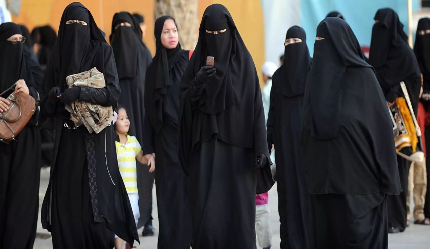 السعودية تدعو مواطنيها للالتزام بالحجر المنزلي