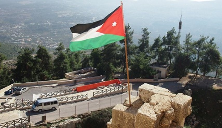 الأردن: كورونا قد يجبر الحكومة على تفعيل قانون الدفاع
