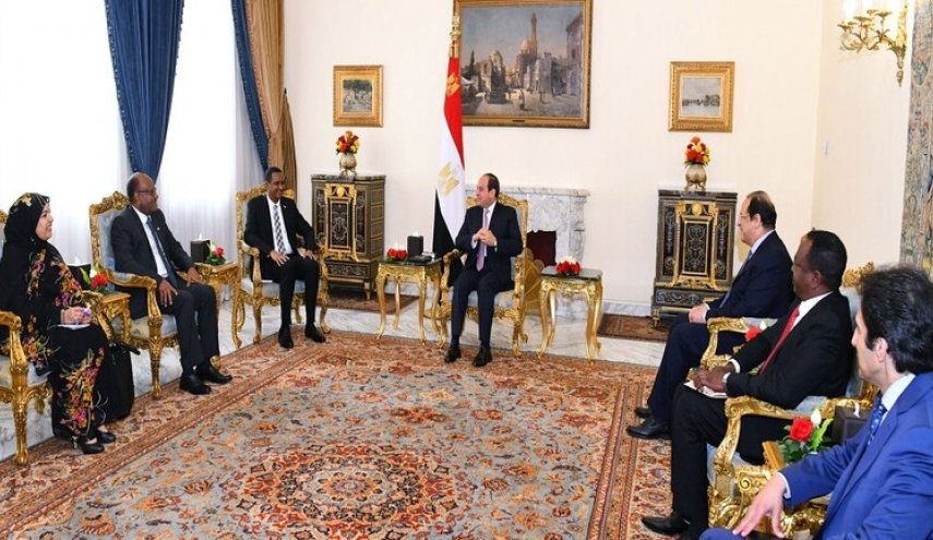 خضوع حميدتي لفحص كورونا بعد عودته من مصر