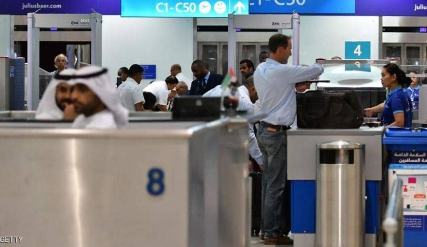 الإمارات تمنع سفر مواطنيها وتعلق تأشيرات الوصول