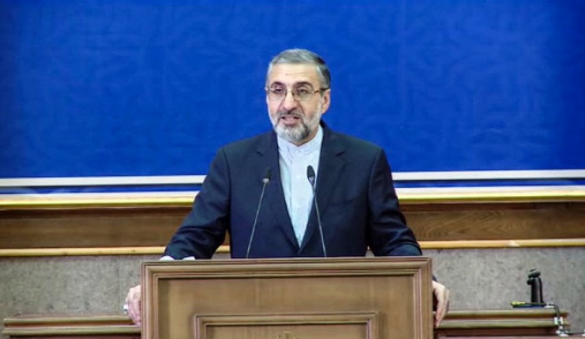 عودة مواطن ايراني معتقل بفرنسا الى الوطن 