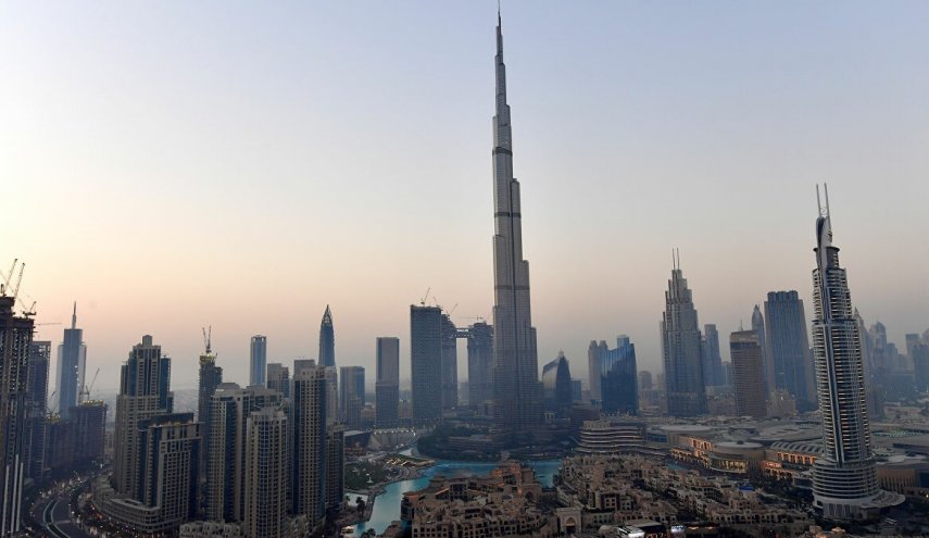 الإمارات تغلق الشواطئ والحدائق والاماكن العامة