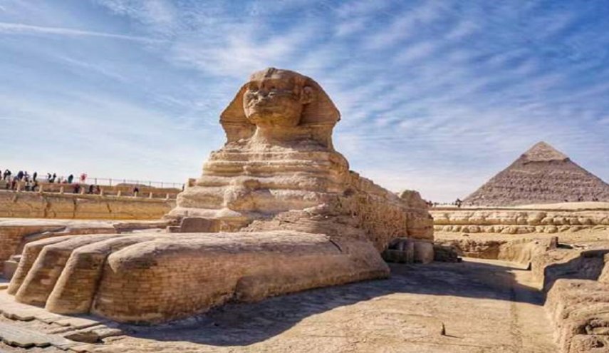 ظاهرة فلكية نادرة تشهدها الأهرامات... ماذا حدث عند كتف أبو الهول