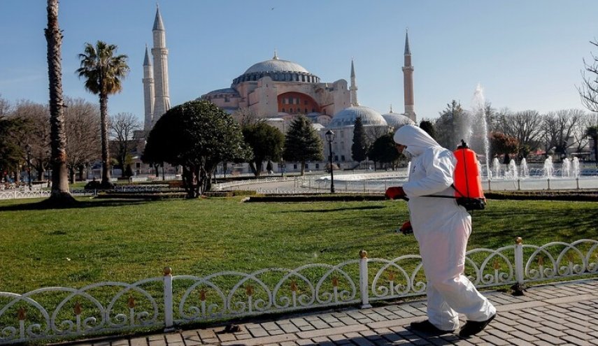 تركيا تفرض حجرا صحيا على 142 مواطنا قادمين من بريطانيا