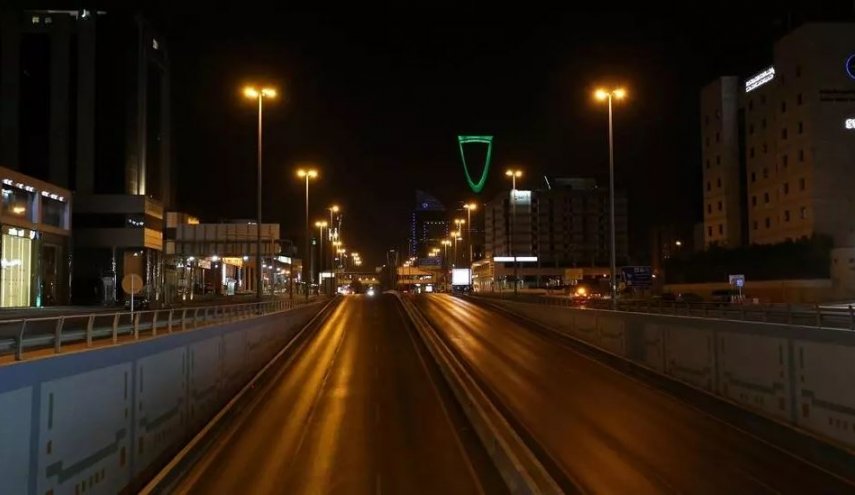 السعودية وجائحة كورونا.. عزل المدن وتشديد حظر التجول