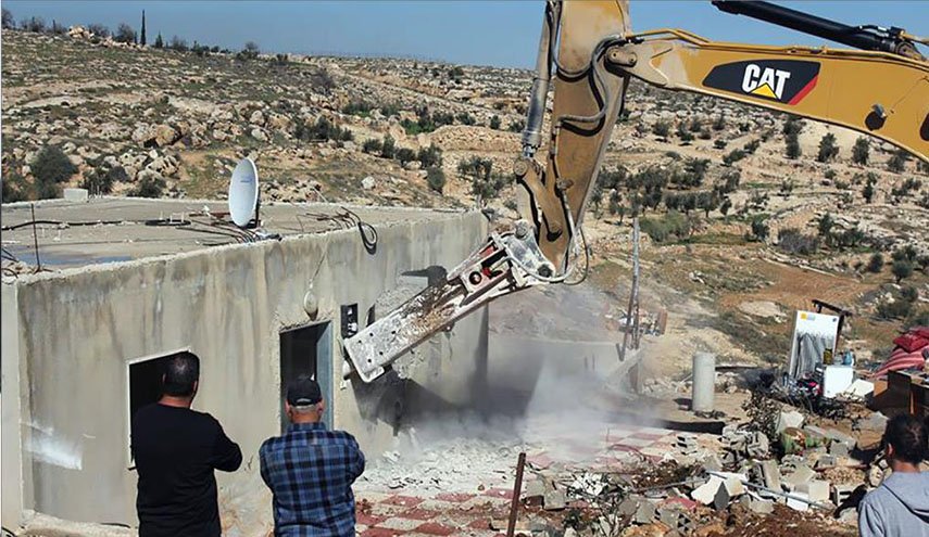 الاحتلال يهدم منازل فلسطينية بالضفة 