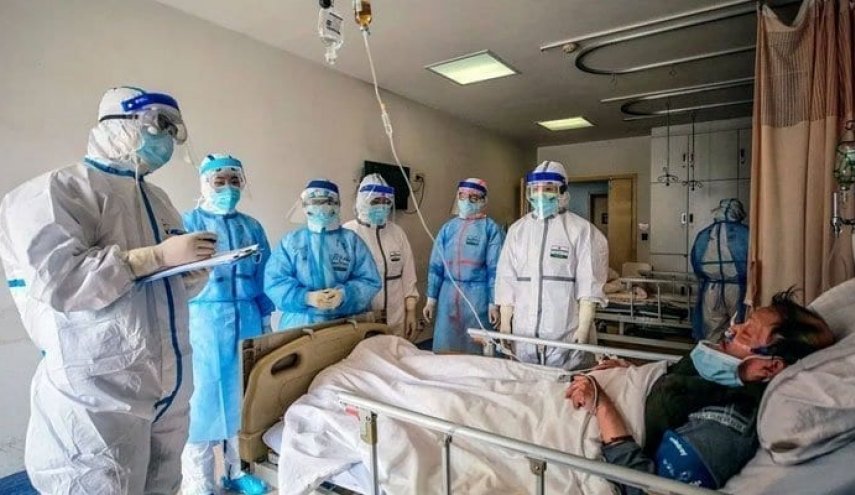 مغرد عُماني يكشف عن كارثة بطلها مريض كورونا.. ومطالبات بتدخل السلطات