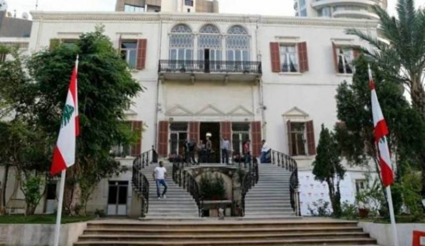 لبنان تخصص خطوطا ساخنة لمواطنيها في الخارج