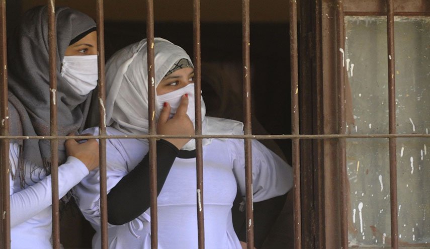 إخلاء سبيل فتاتين بعد اتهامهما بمخالفة حظر التجوال في مصر