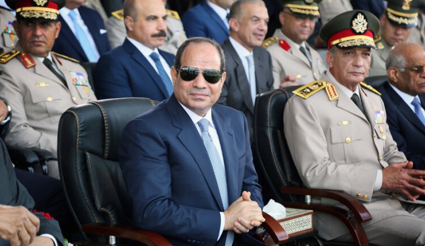 السيسي يبحث سيناريوهات التعامل مع كورونا قبل رمضان
