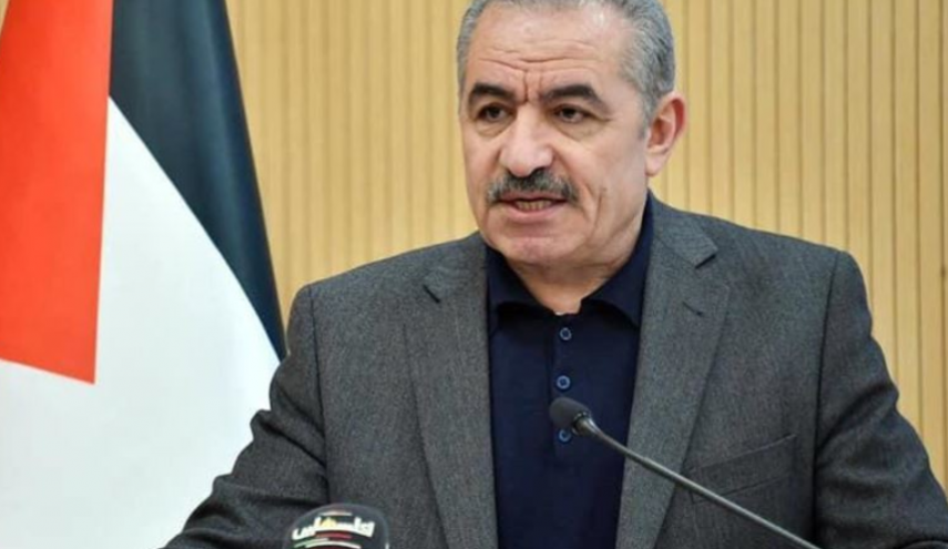 نقيب الموظفين بغزة: اشتية يمارس التمييز العنصري!