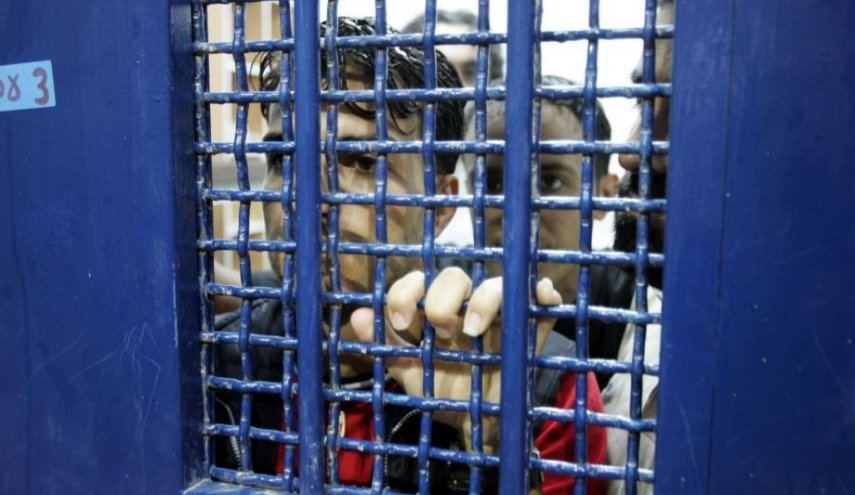 الإحتلال يفرج عن أسير محرر فلسطيني في الضفة الغربية