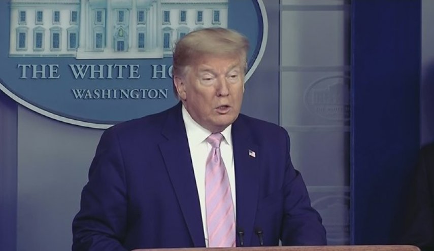 ترامب: تحدثت مع الرئيس الروسي والعاهل السعودي بخصوص إنتاج النفط