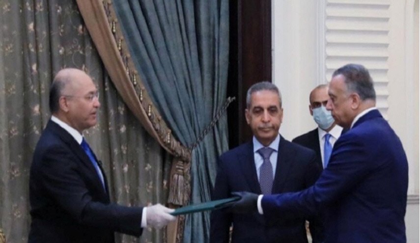 العراق... تحالف الصدر يعلن دعمه للكاظمي