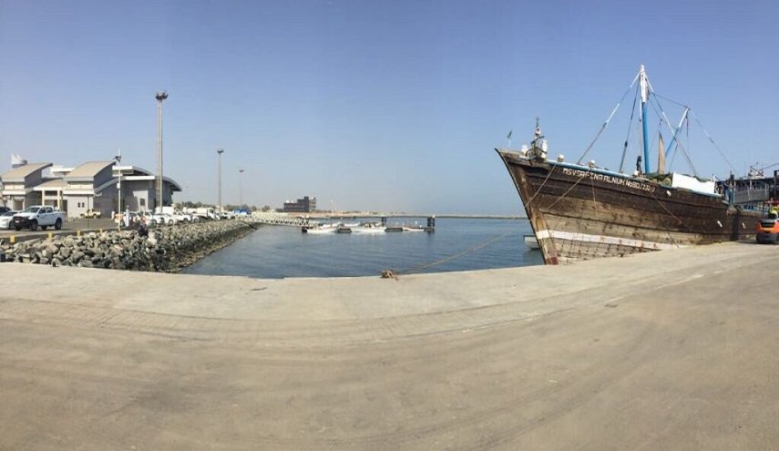 ميناء السويق العماني يستقبل اول شحنة محاصيل زراعية من ايران