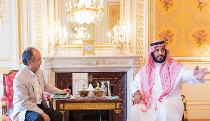 اليكم قصة خسارة إبن سلمان 16.5 مليار$ في 45 دقيقة