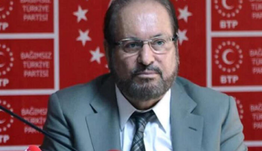 وفاة رئيس حزب تركيا المستقلة بفيروس كورونا