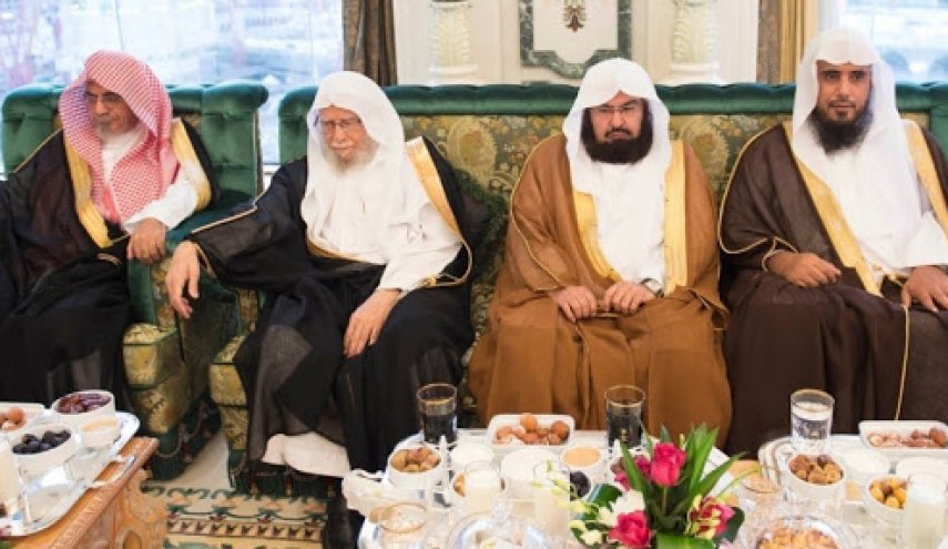 أين الدعاة السعوديون مما يجري في المملكة؟!