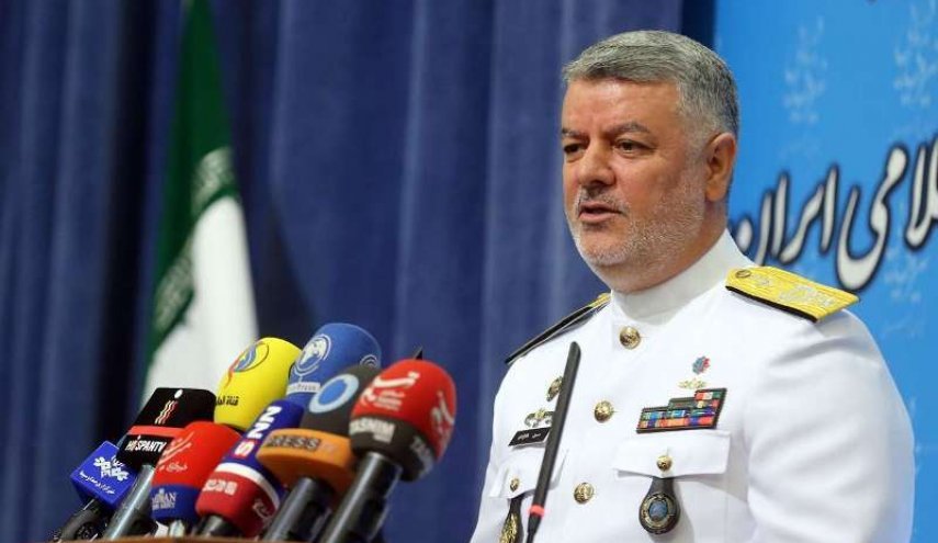 الادميرال خانزادي: القوات المسلحة تخطط لتصنيع غواصة نووية