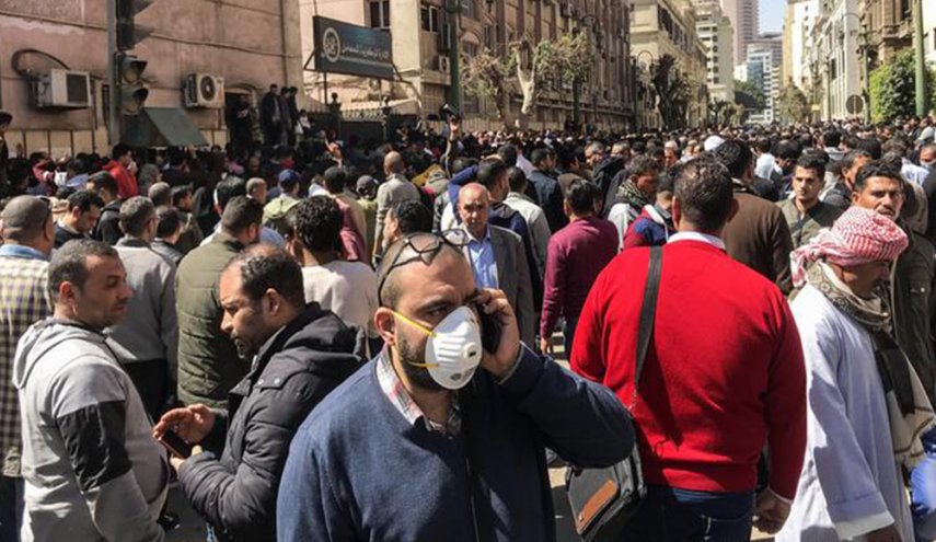 مصر.. عقوبة في حال الخروج من المنزل يوم 