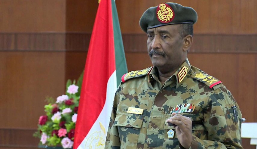 البرهان ينفي تقرير نيويورك تايمز عن خلافات البيت السوداني