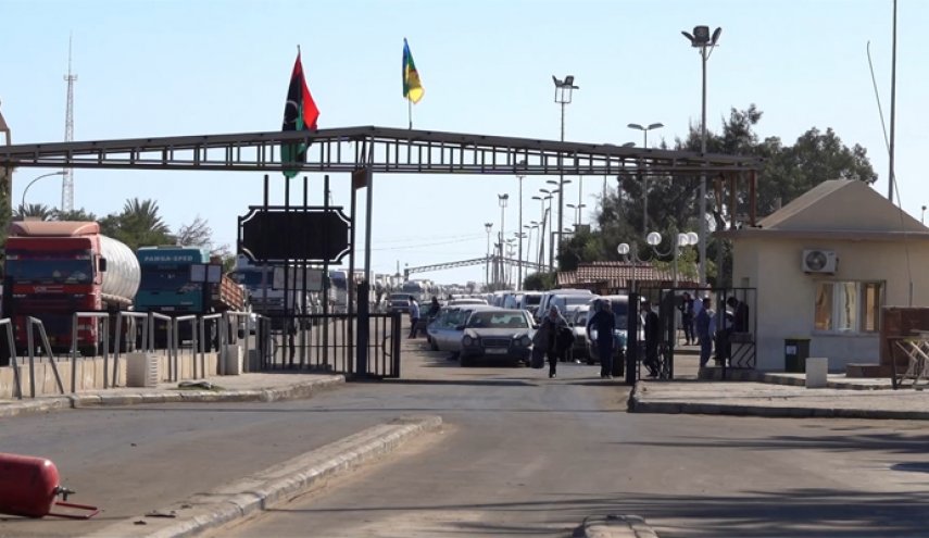 تونس تنفي اقتحام عالقين للمعبر الحدودي مع ليبيا