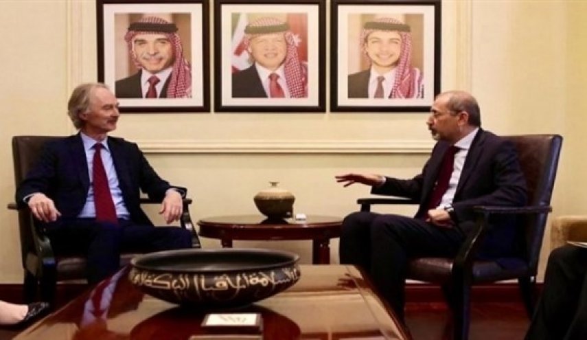 الصفدي وبيدرسون يبحثان بشان معالجة الازمة السورية
