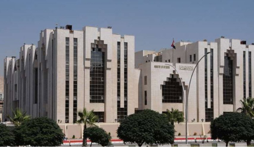 توقيف عشرات السوريين والسبب!